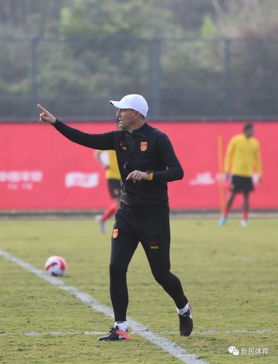 也就是从那时候起，精挑细选（或许还要经过整容）的韩国男团成了潮流风向 翻拍剧“魔咒”怎么破？