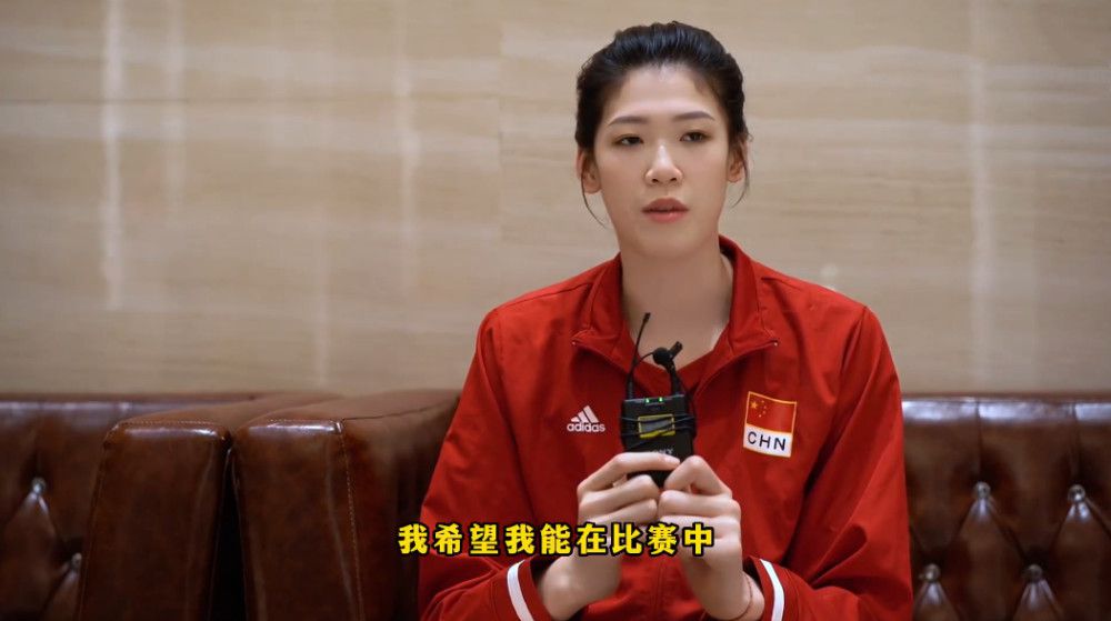 贾木许领衔《唯爱永生》亮相 蒂尔达秀女王风范 2013-05-26 法国当地时间5月25日，第66届戛纳电影节进入倒数第二天，曾凭借《天堂陌影》拿到金棕榈大奖的导演吉姆·贾木许携新片《唯爱永生》莅临戛纳，主演蒂尔达·斯文顿、约翰·赫特、汤姆·希德勒斯顿悉数亮相。