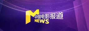 西装帅气，白裙大秀纤纤玉腿甜美迷人，而红色裙装更适合演绎古风歌去，让人看到了她的潜力。